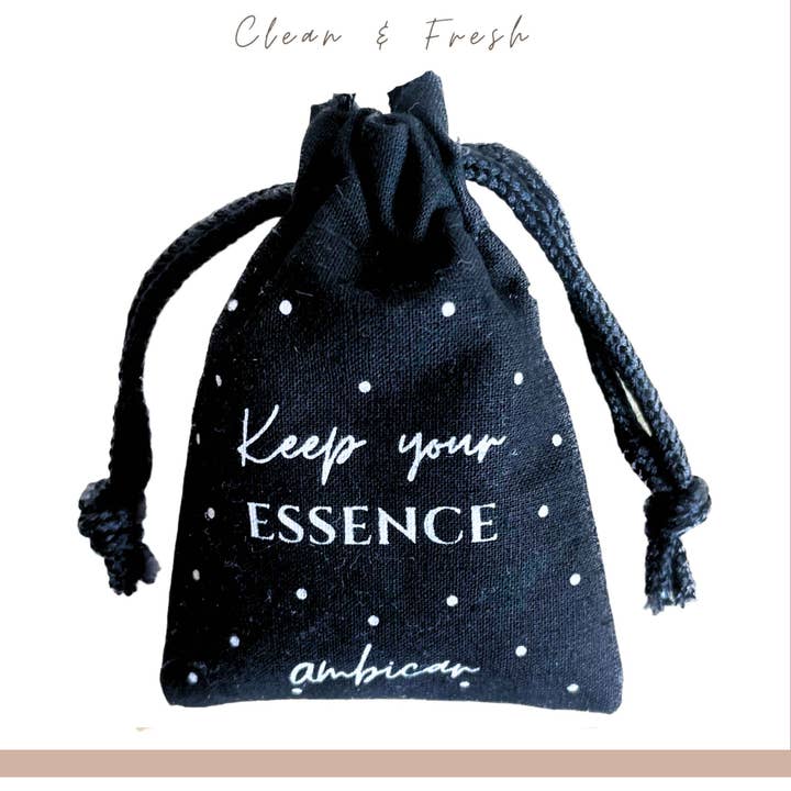 Luchtverfrisser voor in de auto - NEUTRAAL - Decoratieve tas met geur voor wholesale door Keep Your Essence