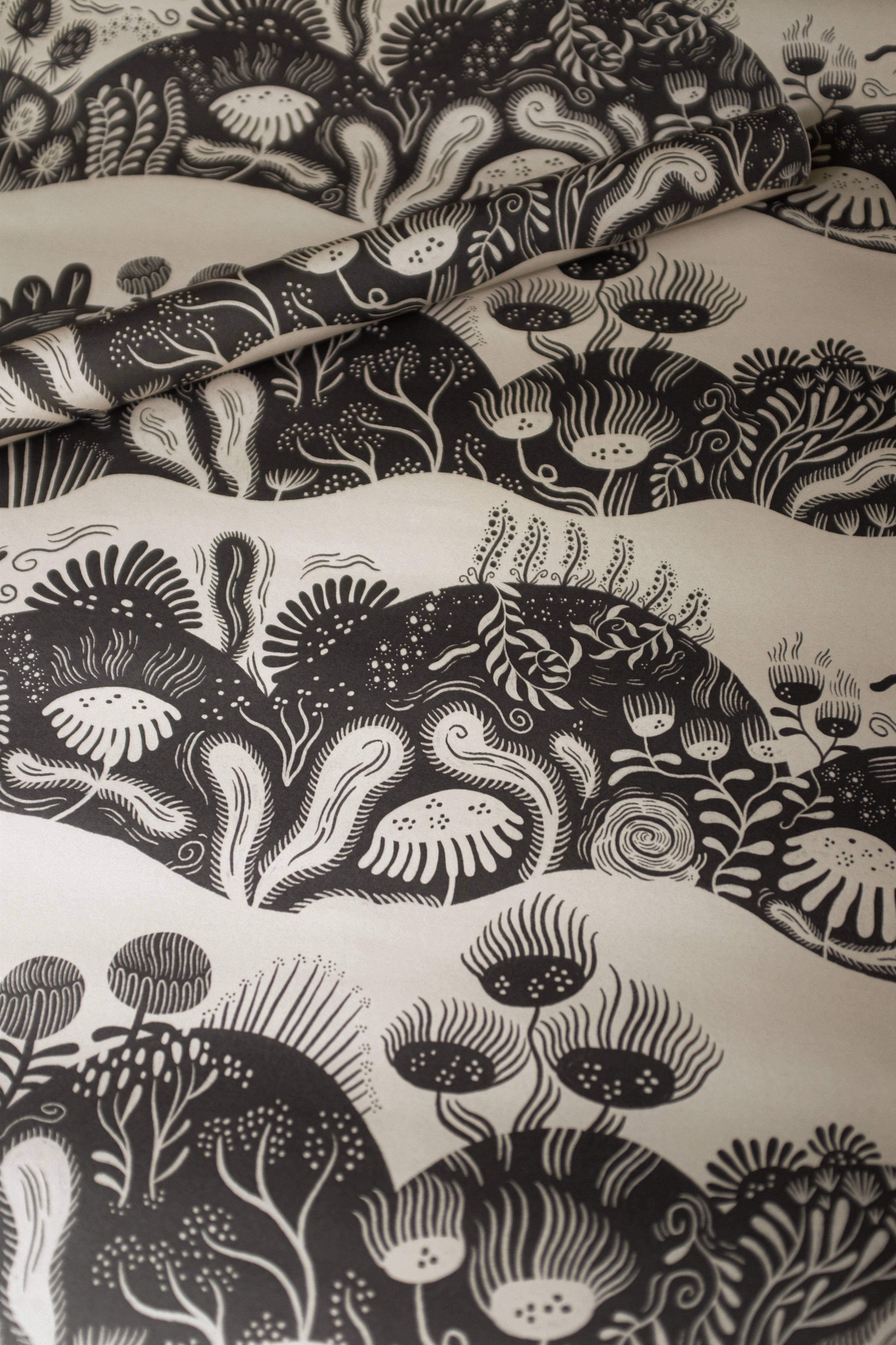 Lauren Marina - Wholesale Flat Wrap - 'Blooming Meadow' Nature-Themed Gift Wrap1