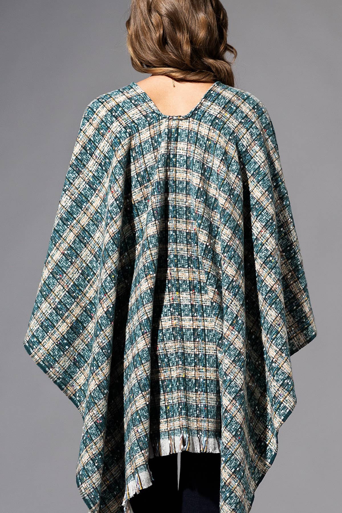 Urbanista Outlet – Engroshandel Kimono - Dame – Plaid Multi Farvemønster Ruana 5