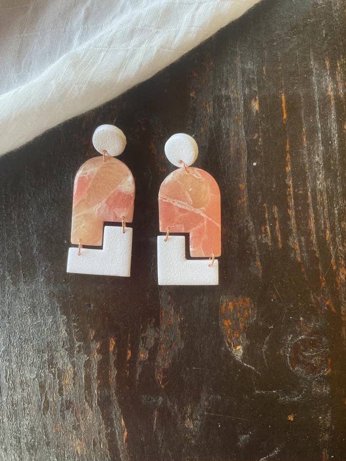 Rosalie pour la vente par Grey & Sand