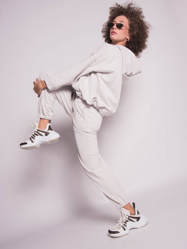 Model 7W - is for engroshandel hos Moontracksuit