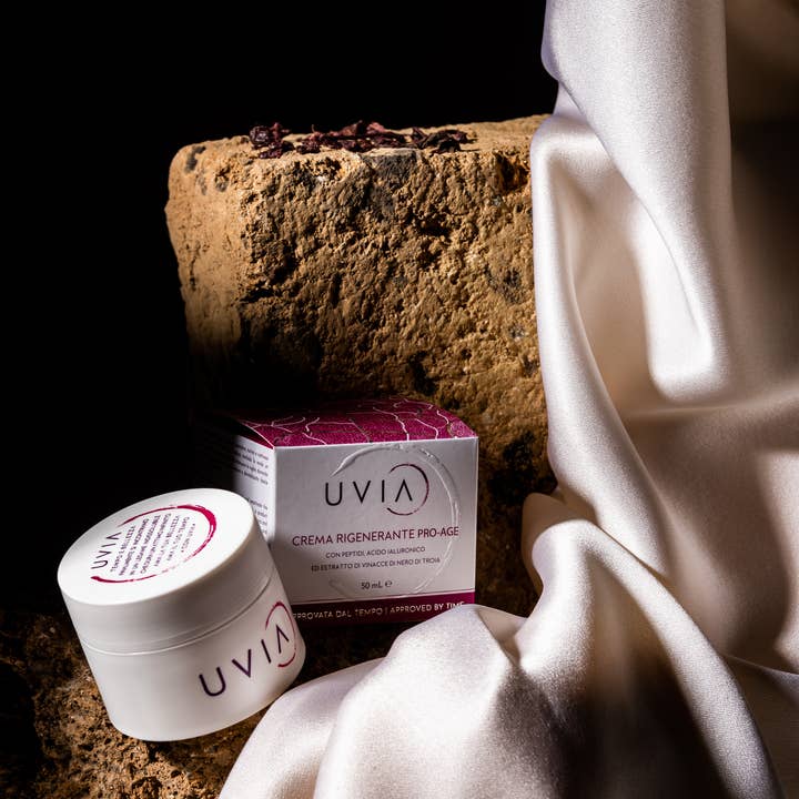 UVIA by Planbio Cosmetics Srl - Wholesale Anti-Aging Moisturizer - UVIA ProAge REGENERATING FACE CREAM 50 ml -1.60 fl oz.1