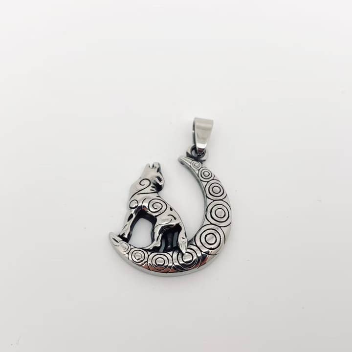 Mio Queena - Wholesale Craft Supplies - Stainless Steel Moon Wolf Pendant - MJ/MNP