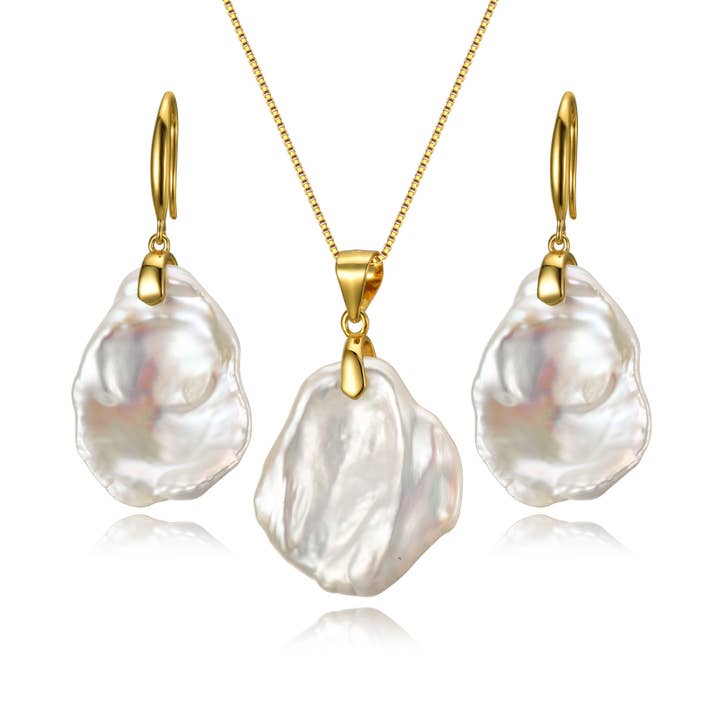Set di orecchini e collana di perle d'acqua dolce Keshi per la vendita all'ingrosso da parte di Timeless Pearl