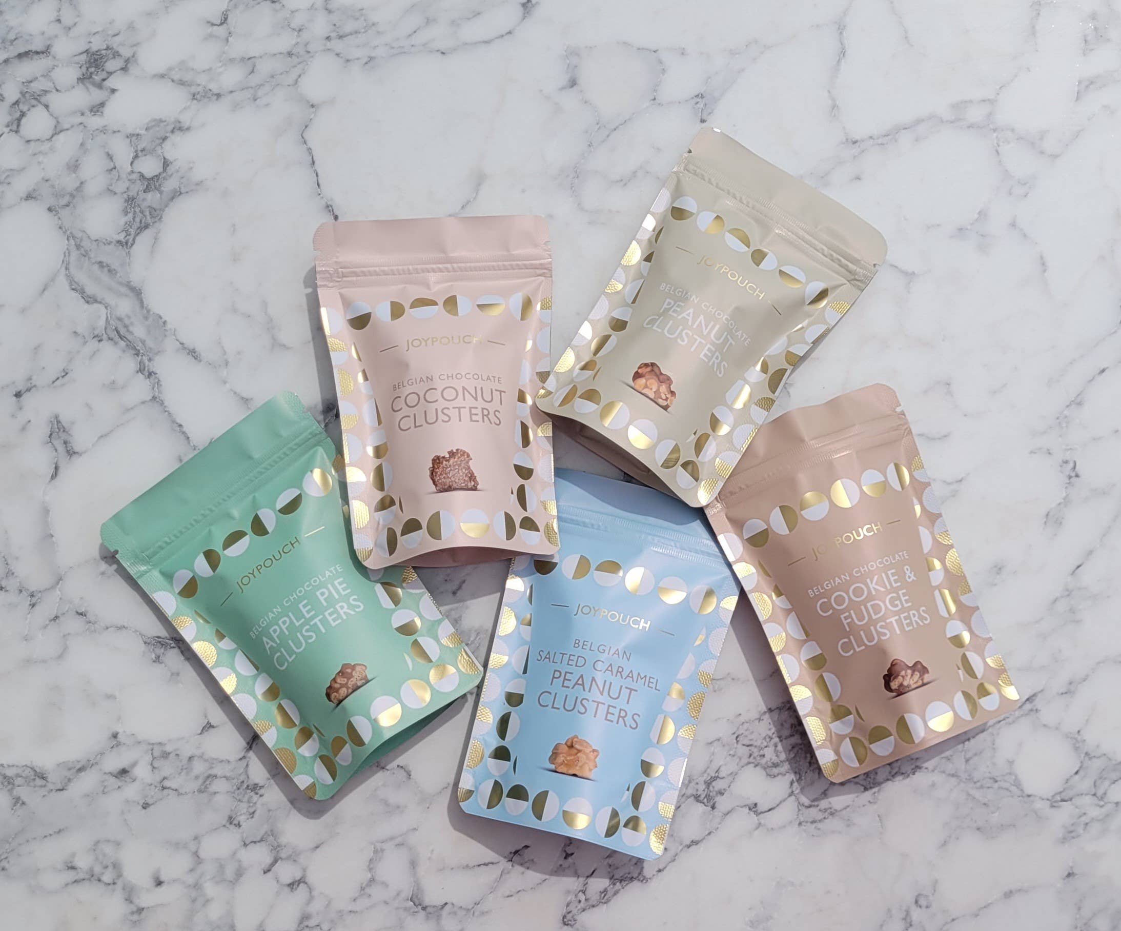 Joypots Ltd - Vendita all'ingrosso Dolci ricoperti di cioccolato - Grappoli di arachidi al caramello salato belga1