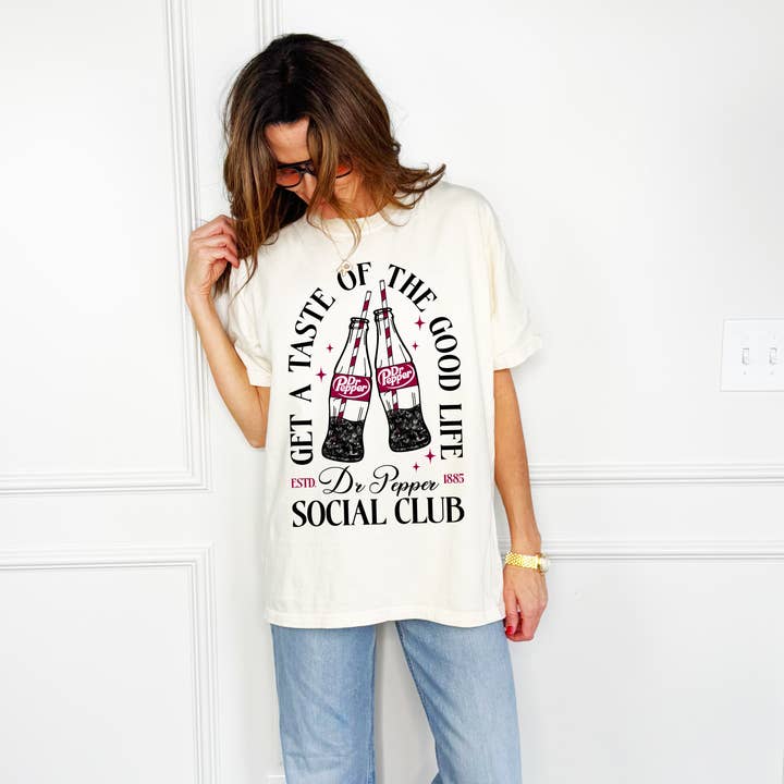 Camiseta Dr Pepper Prueba el sabor de la buena vida para venta al por mayor de Poppy & Pine