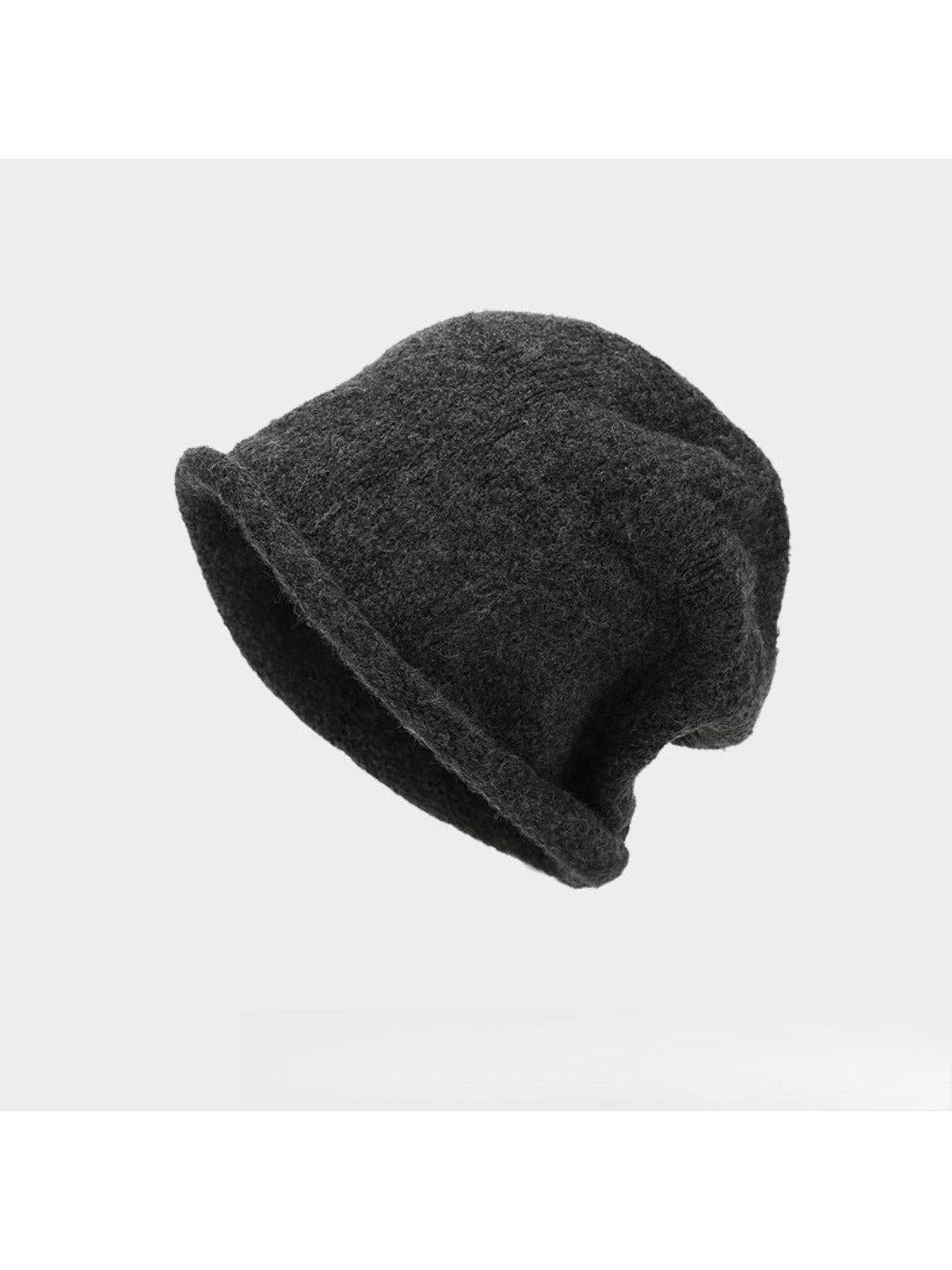 Funkyrel® Atzbranding Limited – Großhandel Beanie – Damen – Haila - Winter Damenmütze mit gerolltem Rand3
