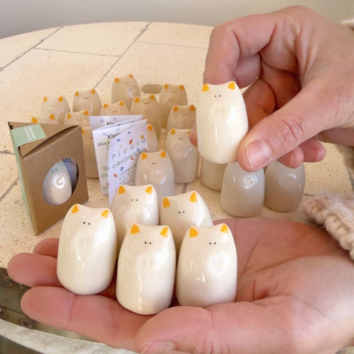 Picuru ceramicas - Wholesale Decorative Figurine - Lucky Pig Amulet (5 languages)1