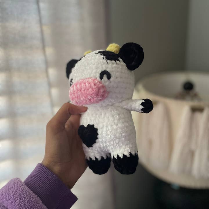 Anh2 LTD - Wholesale Stuffed/Plush Toy - Kids & Baby - Crochet Mini Cow Plushie, Plush Animal Toy, Cow Lover Gift