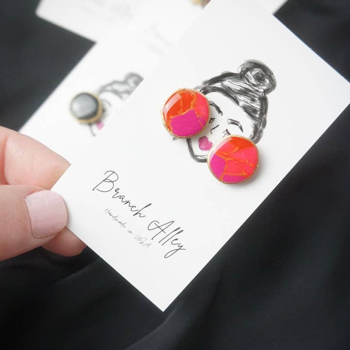 La borchia perfetta (rosa/rossa) per la vendita all'ingrosso da parte di Branch Alley