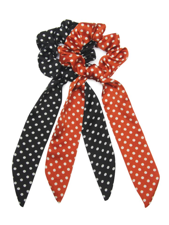 Lot de 2 écharpes en queue de cheval à pois noir pour la vente par BANDED