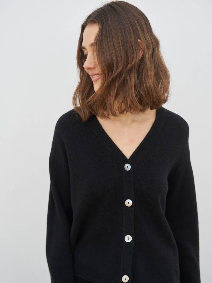 MADELINE CARDIGAN for engroshandel hos CARE BY ME