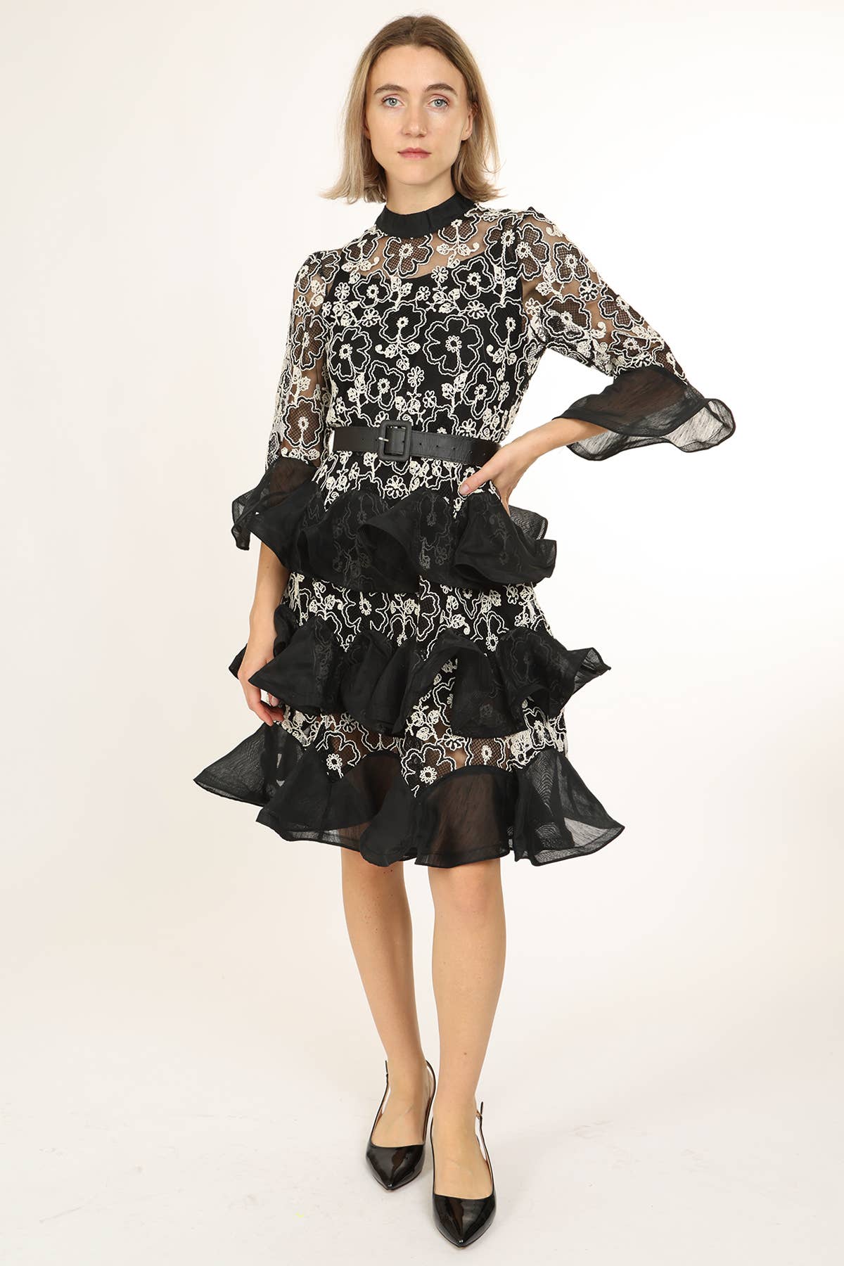 Beulah Style - Wholesale Jurk - Dames - Maxi-jurk van bloemenkant en gelaagde tule QC37805