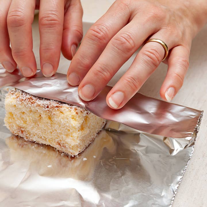 EcoQuality - Wholesale Baking Sheet/Mat - Aluminum Pre Cut Foil Pop up Sheets Premium 12"x10-3/4"