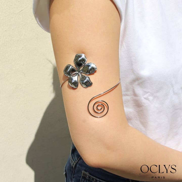 Oclys - Wholesale Cuff Bracelet - Shell flower arm bracelet stainless steel Ali3