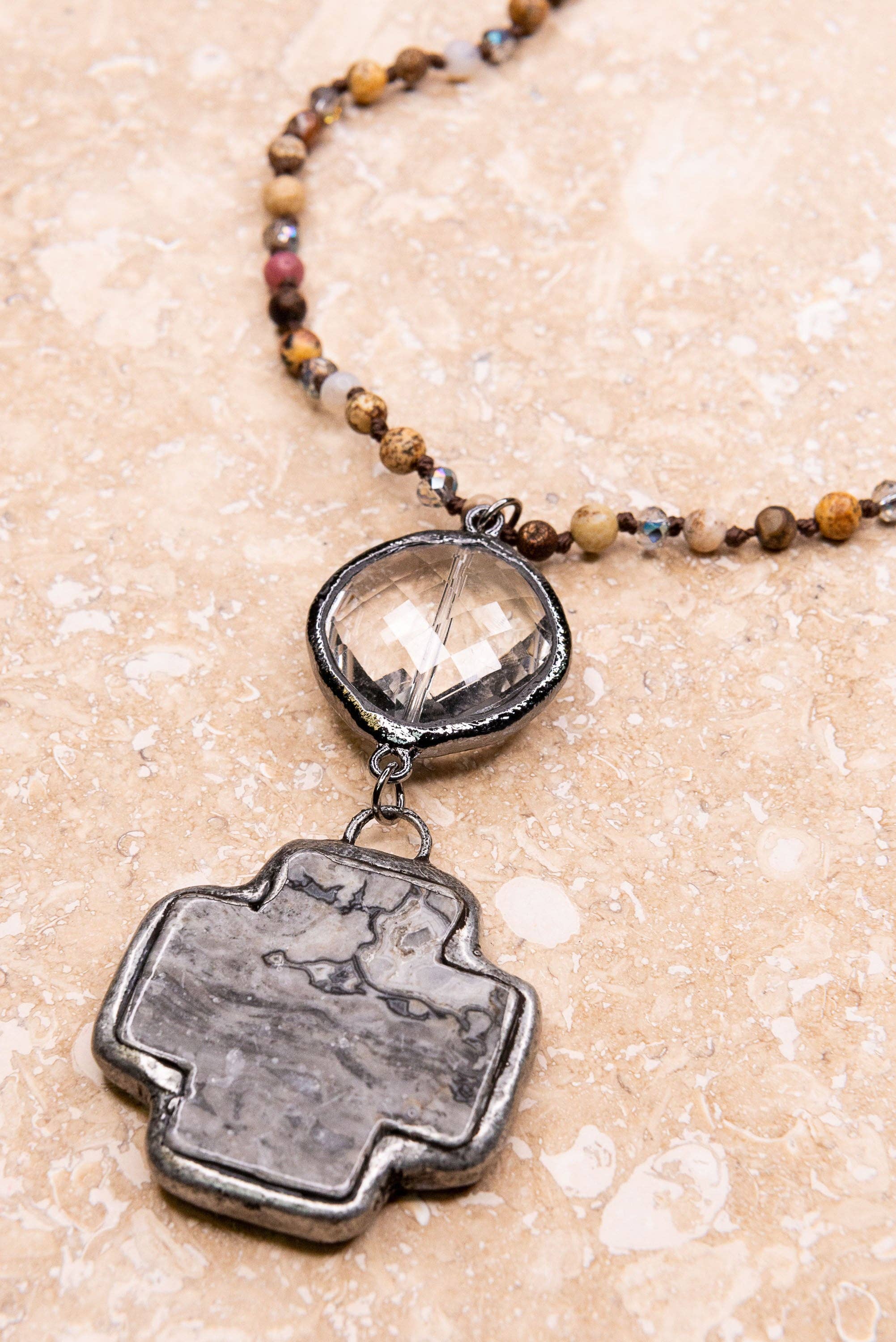 Dylan Designs - Vente Colliers à pendentif - Collier McCall en gris6