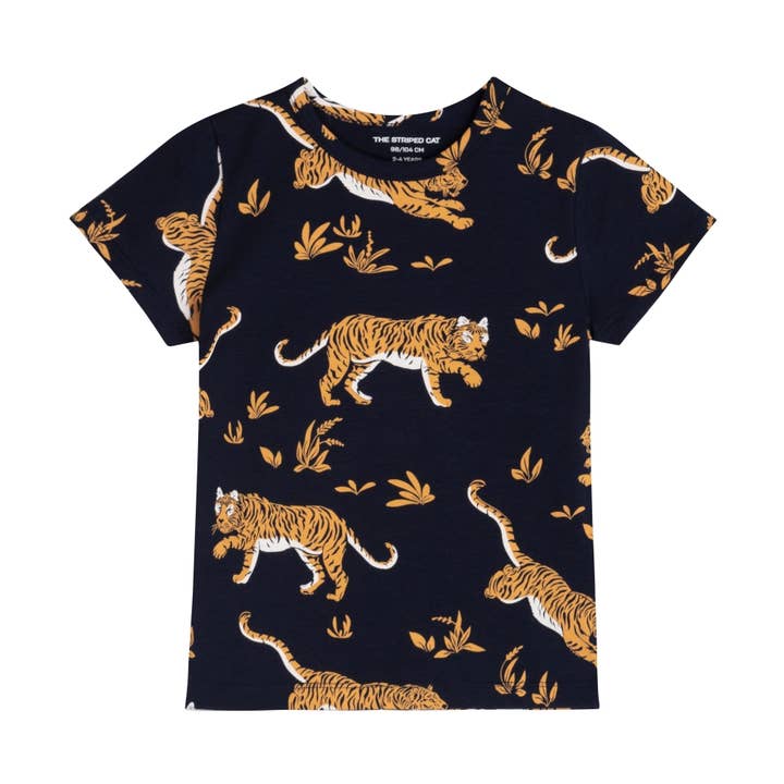 T-shirt Juno manches courtes en coton bio avec motif tigre intégral pour la vente par The Striped Cat