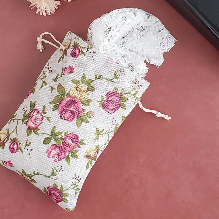 Happy Nest Home Goods - Wholesale Drawstring bag – women's - Linen Veil Bag in Vintage Roses1