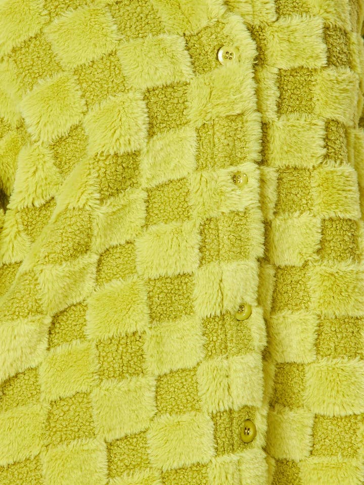 Hot & Delicious - Wholesale Shirt Jacket/Shacket - Women's - Nelly Checkered Faux Fur Fleece Shacket (HDJ32253)4