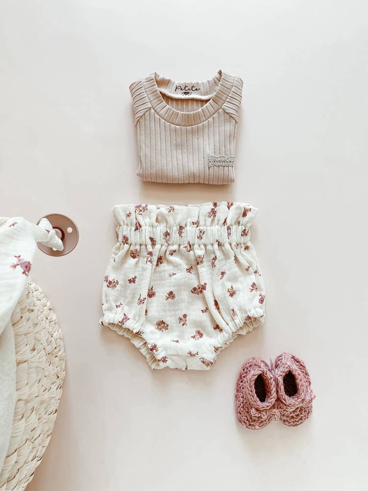 PETITE EvelinaApparel - Wholesale Underwear/Diaper Cover - Baby - Baby bloomers / vintage rose flowers0