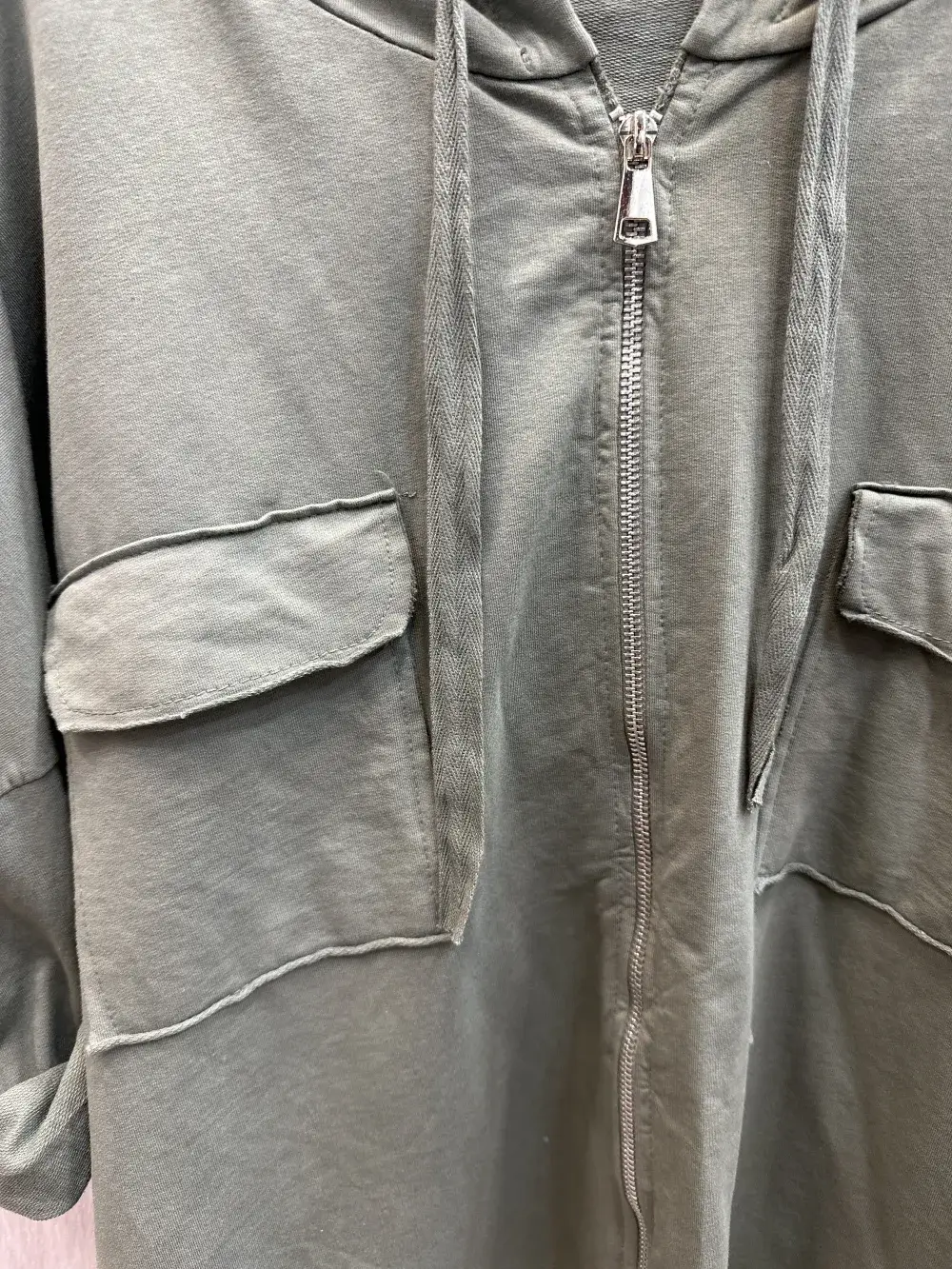 Mimi & Gogo - Wholesale Hoodie - Women's - Hooded jacket with zip and pockets @8633_GZipPoches7