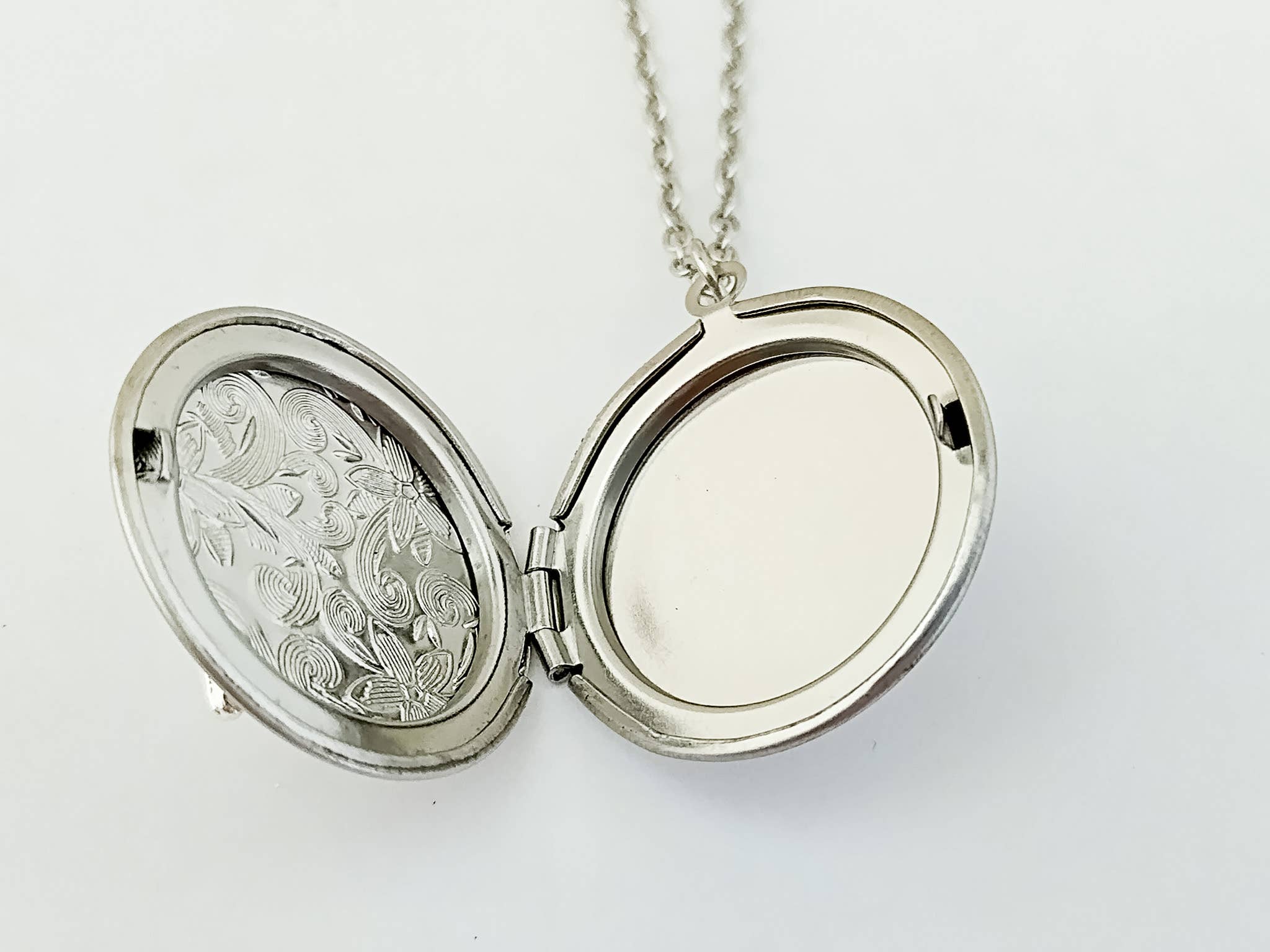 Piccadilly Pendants - Wholesale Locket Necklace - Silver Bird Locket, Nature Necklace, Bird Necklace4