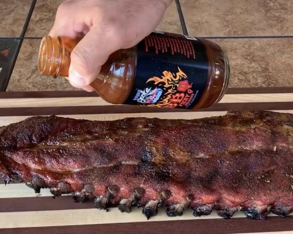 Rising Smoke Sauceworks – Großhandel Grillsoße – 12 oz Fiery Q BBQ Sauce (12 Stück)2