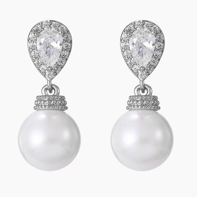 Klassiskt bröllop Drop pärlörhänge för wholesale av Misha Hawaii Jewelry