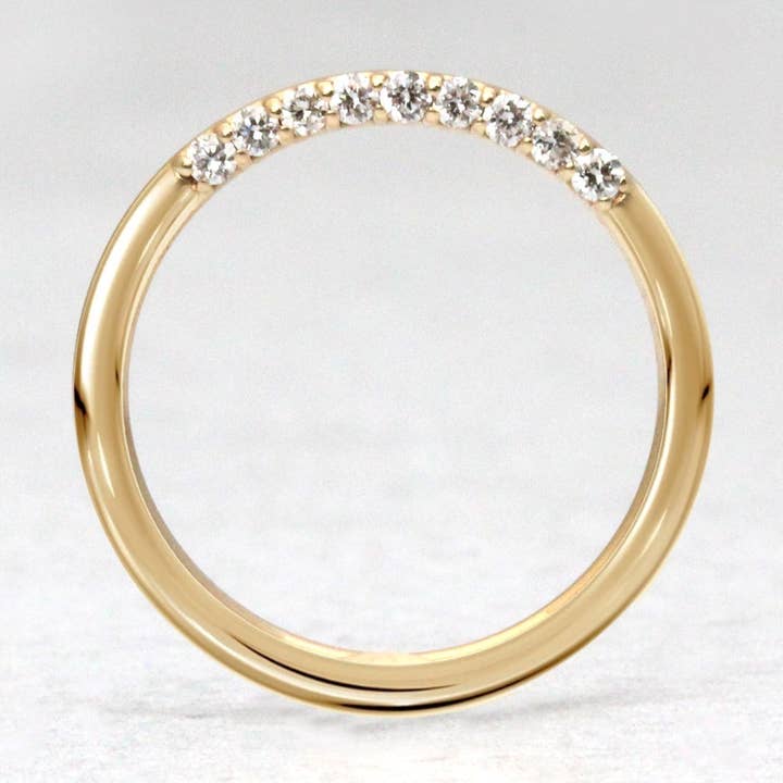 Juin Band pour la vente par Kimiya Designs