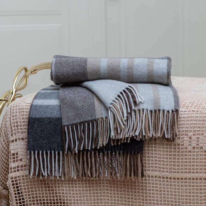 SOFIA TOSCANO - Wholesale Throw Blanket - Fara Dis 100118