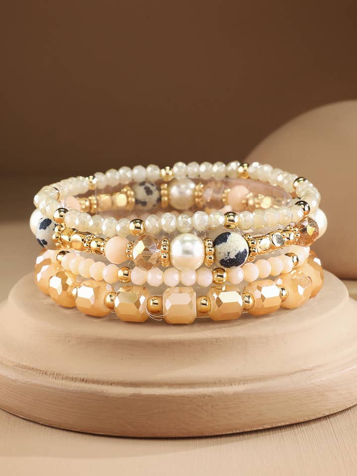 4-lagige Perlen- und Steinarmbänder für den Großhandel von Urbanista