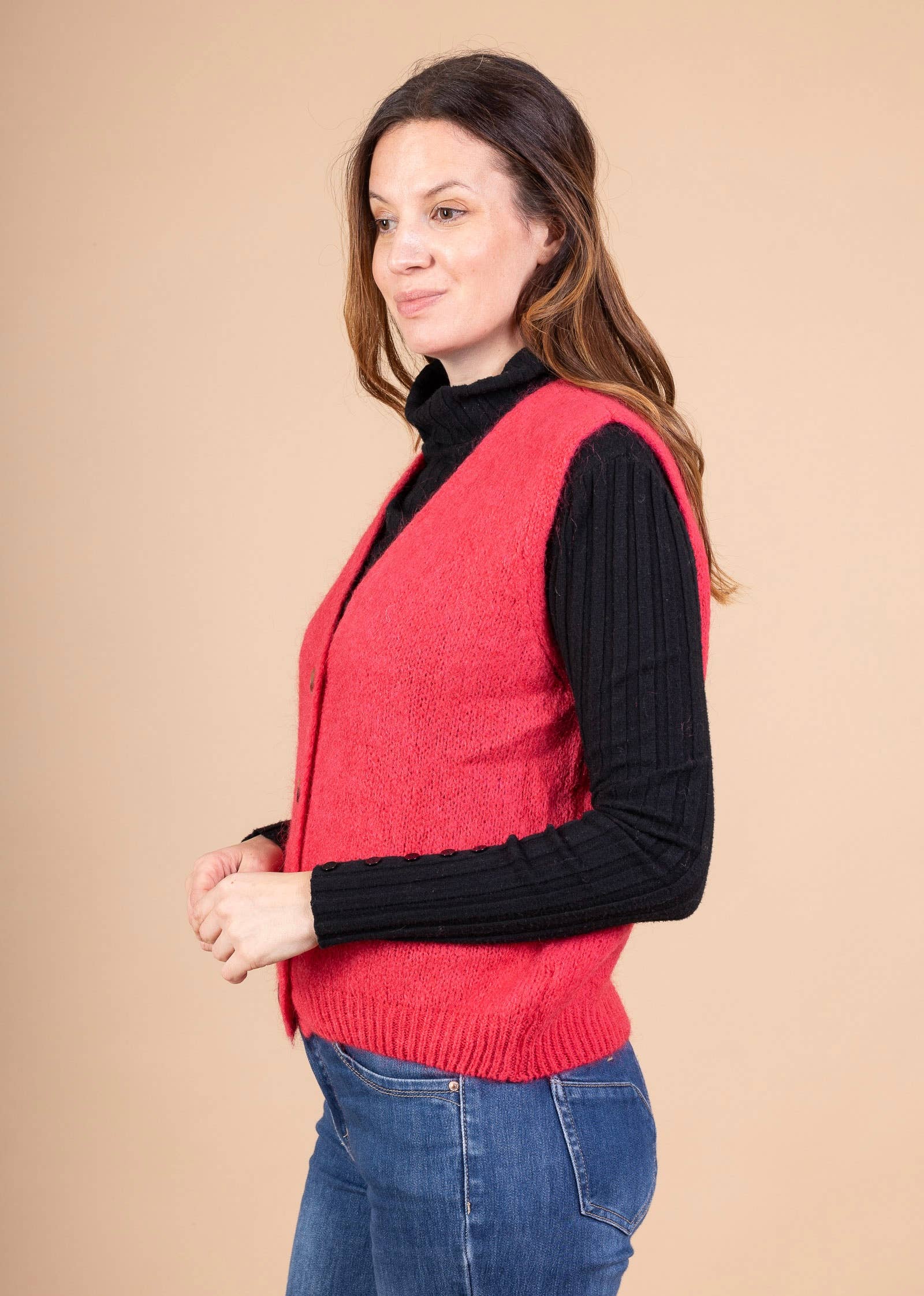 LINEN & COTTON HOUSE - Wholesale Sweater Vest - Women's - Sleeveless sweater with buttons 507139