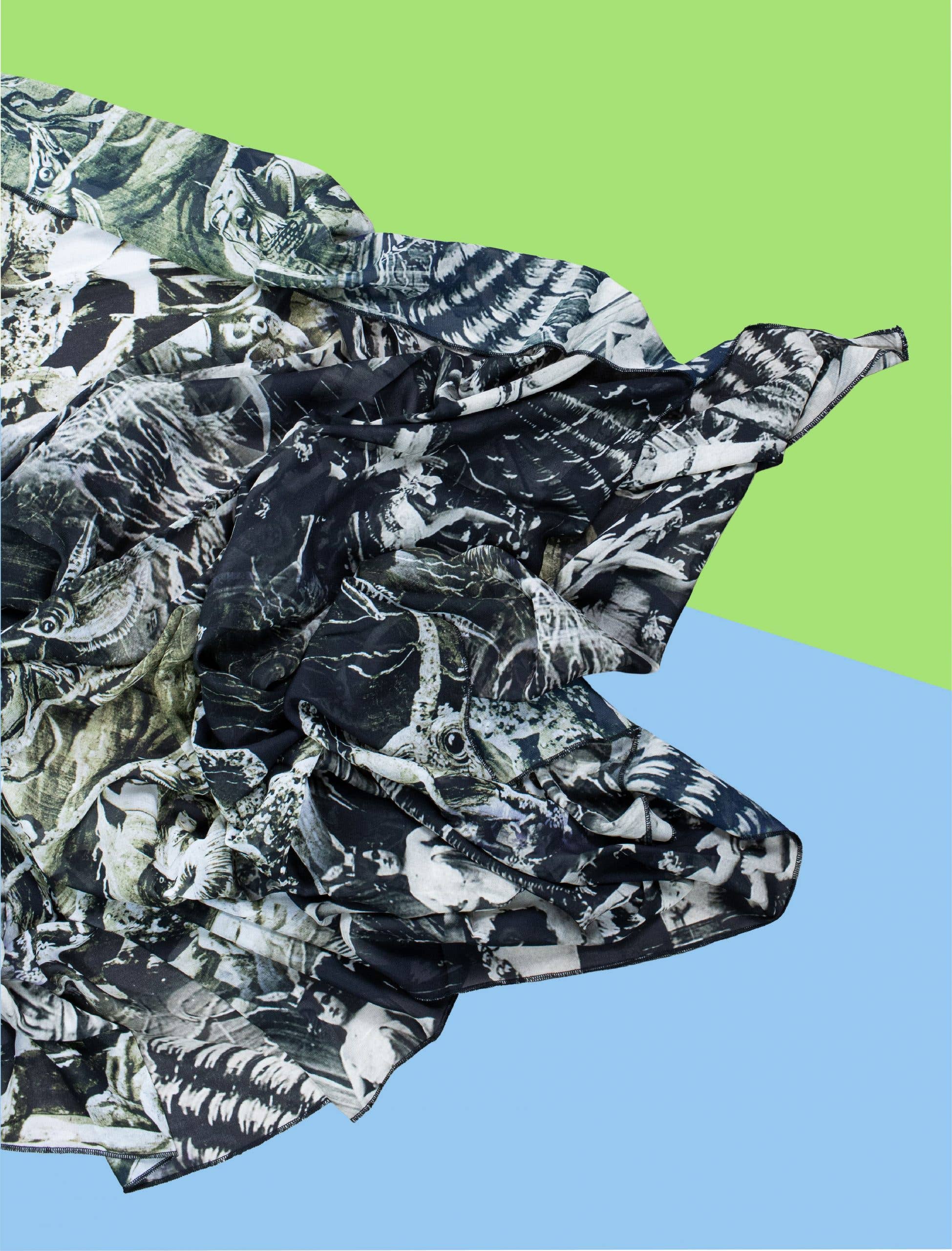 SWEET PARIPE - Wholesale Scarf - Unisex - Noir Cinema Scarf1