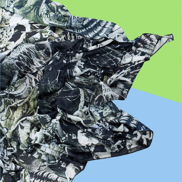 SWEET PARIPE - Wholesale Scarf - Unisex - Noir Cinema Scarf1