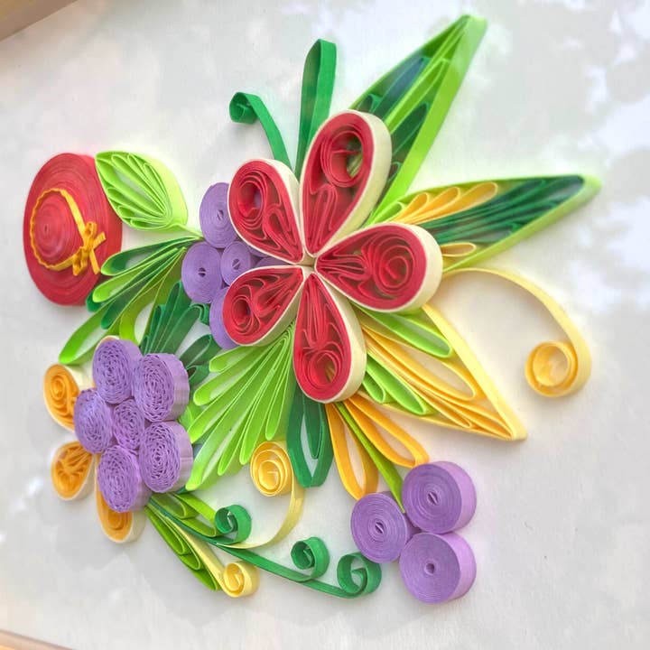 Art de papier chapeau de fleurs de quilling d'été pour la vente par MonkeyDragonPaper