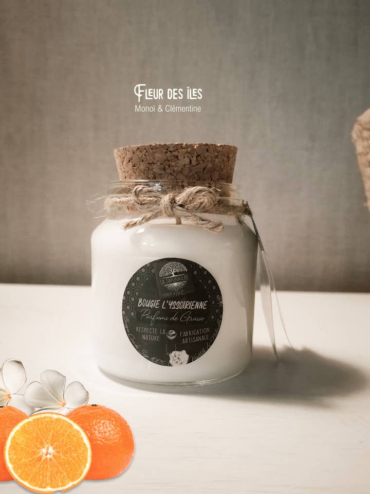 Flower of the islands handmade candle for wholesale by La Saponniere