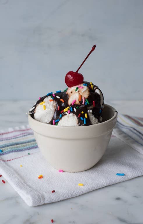 Sundaes Best Hot Fudge Sauce - Wholesale Hot Fudge/Chocolate Spread - Original Sundaes Best Hot Fudge Sauce3