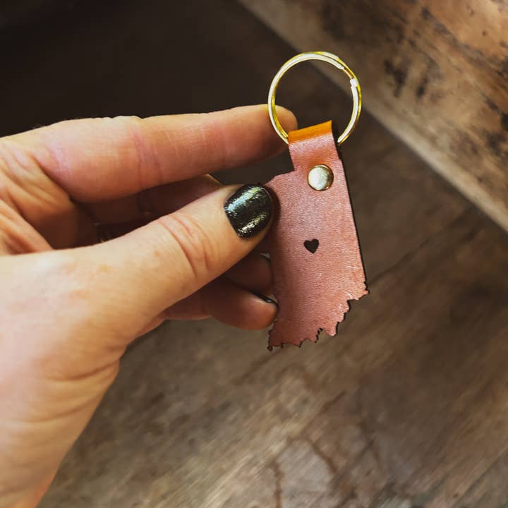 Left Grain - Wholesale Keychain - Unisex - Indiana Keychain with Heart in the Middle