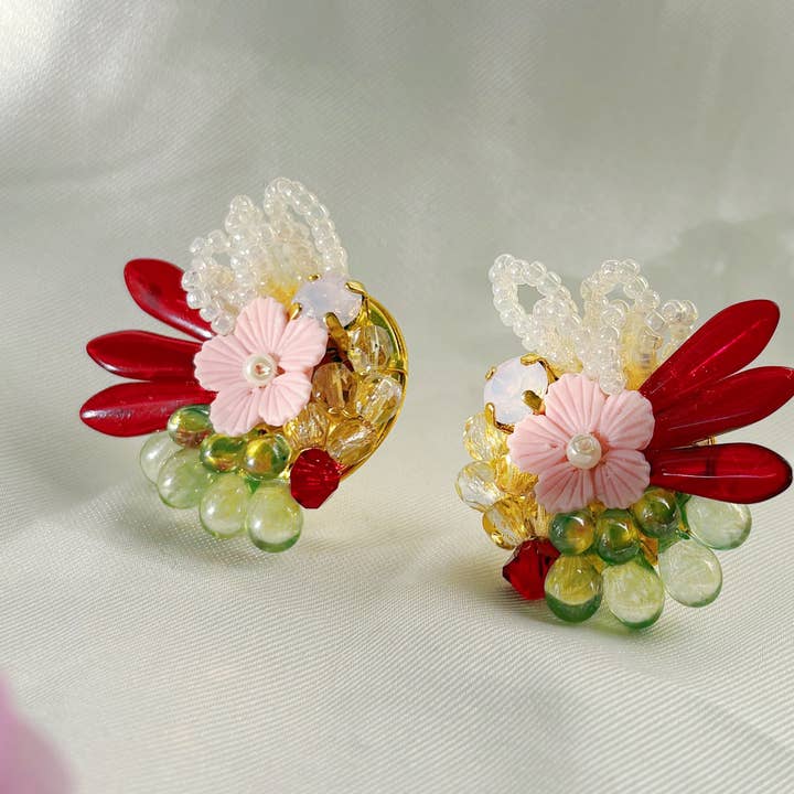 Florecimiento audaz: ramo de enero para venta al por mayor de Lovanju