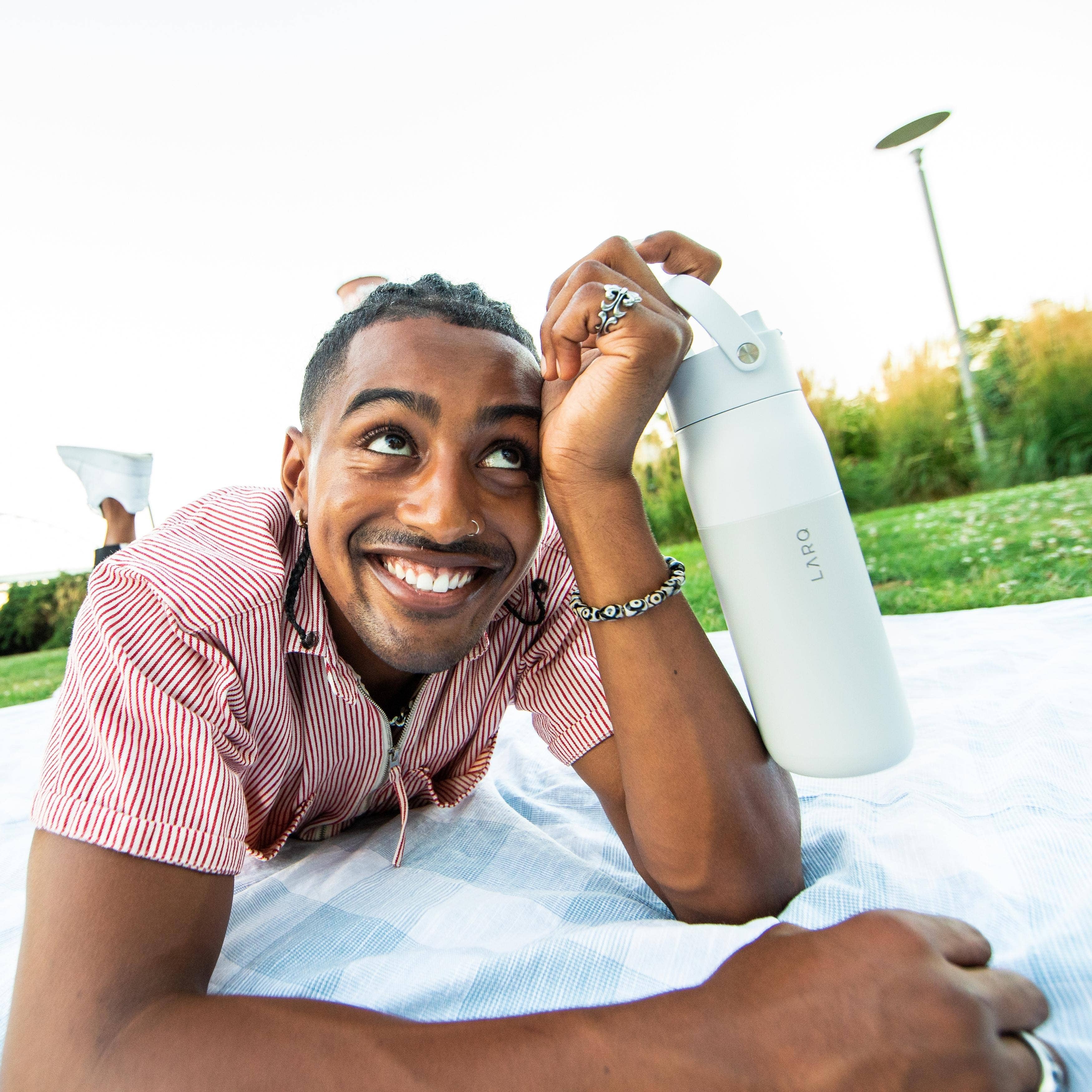 LARQ - Wholesale Water Bottle - LARQ Bottle Swig Top 23oz - Insulated Water Bottle - Granite White4