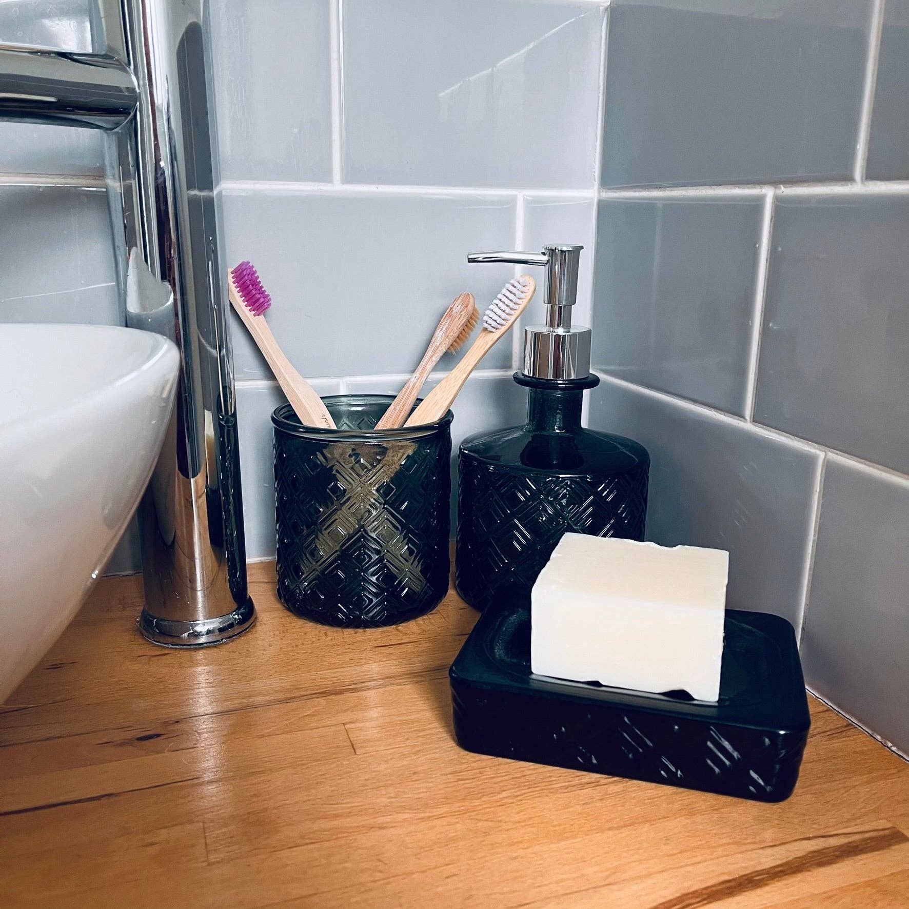 Jarapa – Großhandel Seifenspender – Seifenspender aus recyceltem Glas1