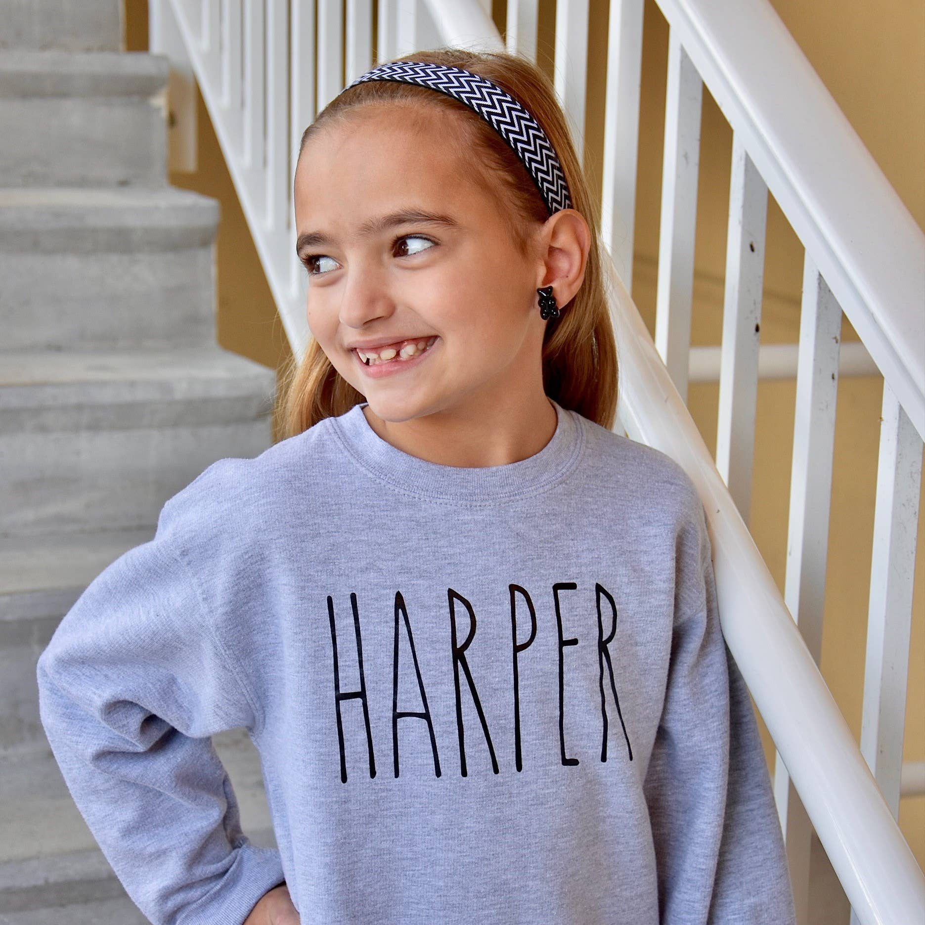 Frog Sac - Wholesale Fashion Headband - Kids - Adjustable No Slip Black & White Headband - Zig Zag1