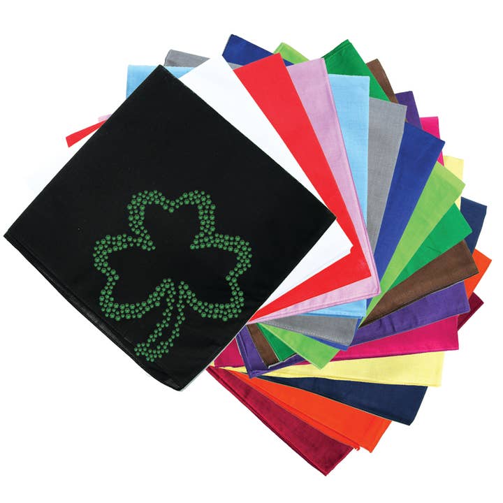 #2 Shamrock Bandanna för wholesale av Dog in the Closet