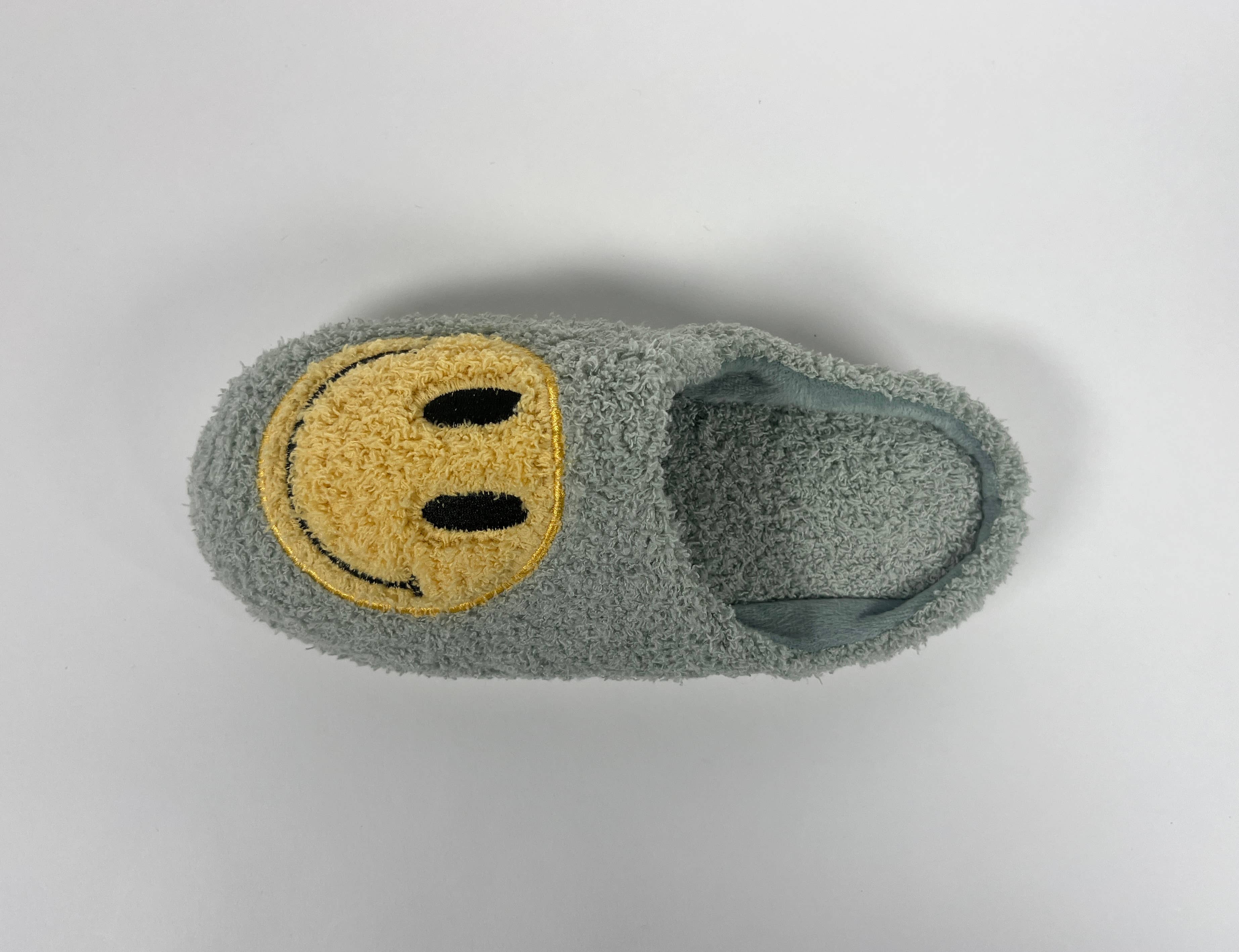 Handcraft Manufacturing Corp. - Wholesale Slippers - Women's - Cozy Smiley Clog16