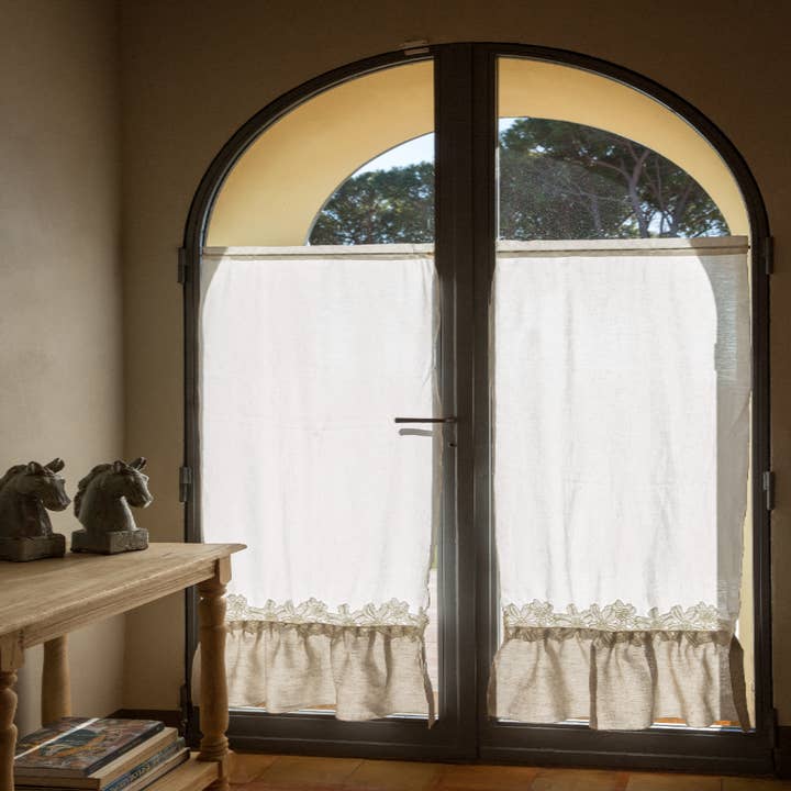 Pair of Fleuri tendons for wholesale by Chez Moi