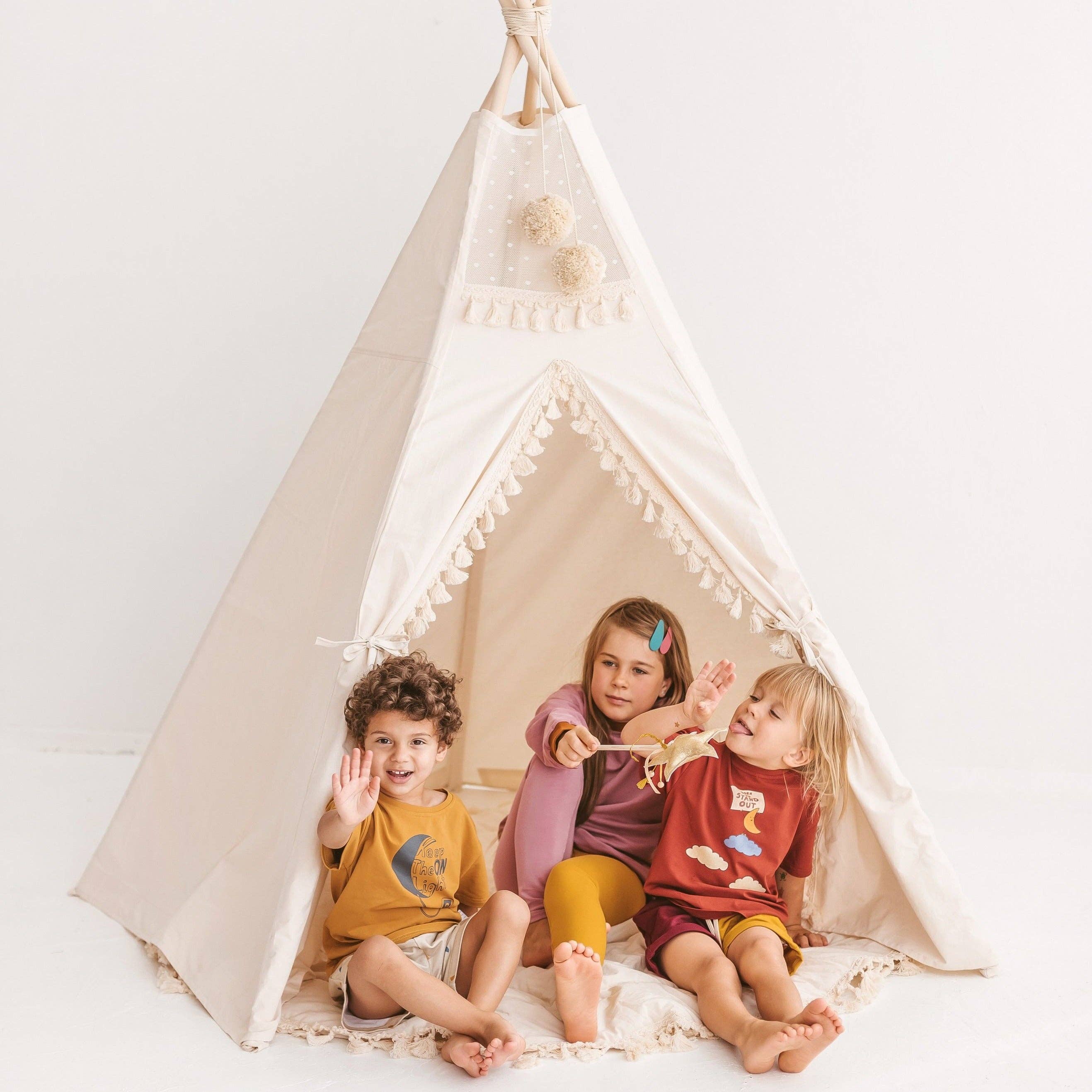 MINICAMP - Wholesale Tent - Kids - MINICAMP Extra Large Indoor Teepee Tent with Tassels Decor1