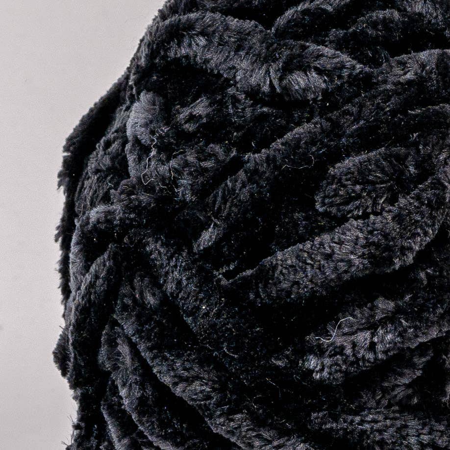 Crafted by Catherine - Wholesale Yarn - Luxe Velvet Yarn | 10.5oz/300g | Super Bulky #6 | Pack of 420