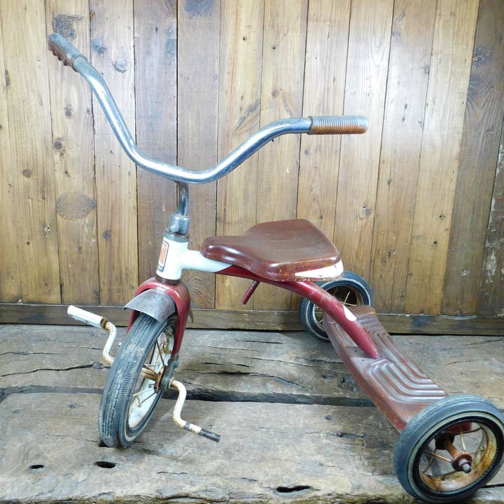 Vintage Driewieler-Roadmaster-Fiets-Speelgoed-Verzamelobject-20x24x23Hin voor wholesale door My Amigos Imports