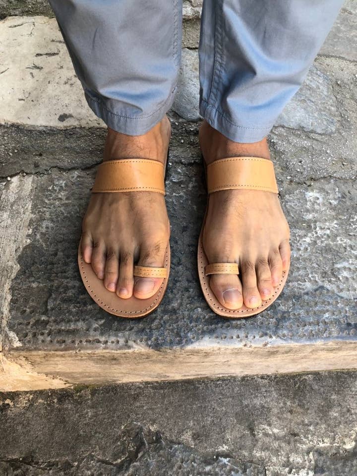 Christina Christi – wholesale Sandals – Men's – Mens Leather Sandals, Toe Ring Sandals, Greek Sandals2