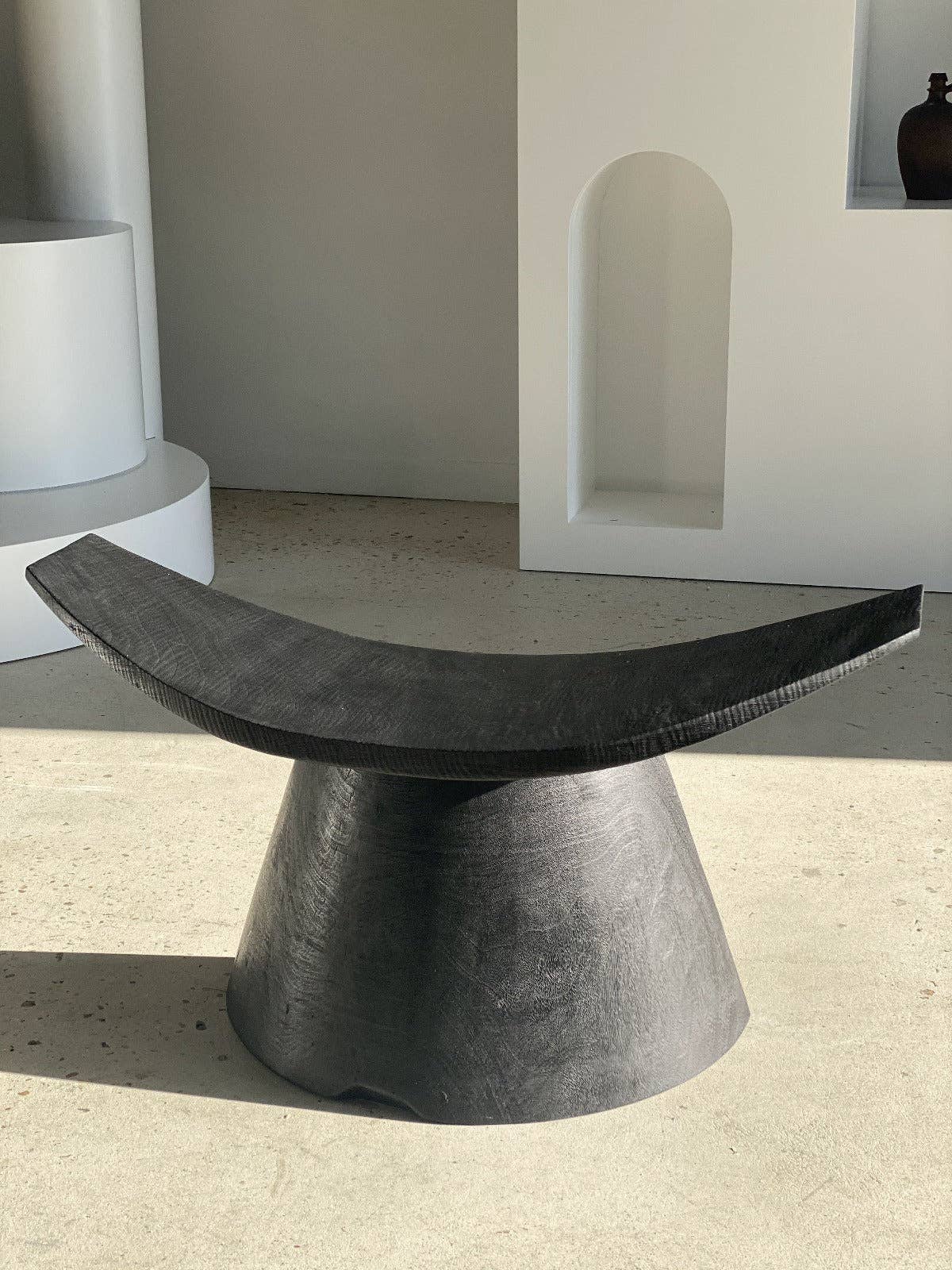 Office Objets – wholesale Stol – Minimalistisk fåtölj i svart trä10